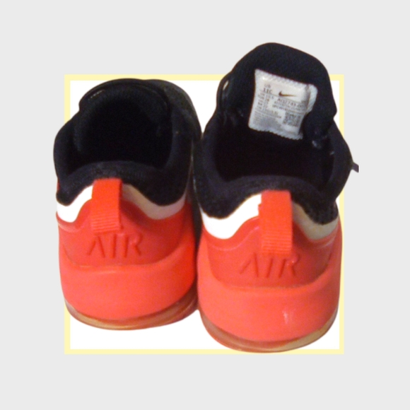 Nike Boy's Air Max Motion 2 Running Shoe Sz 11C Pre-Owned - Picture 5 of 8